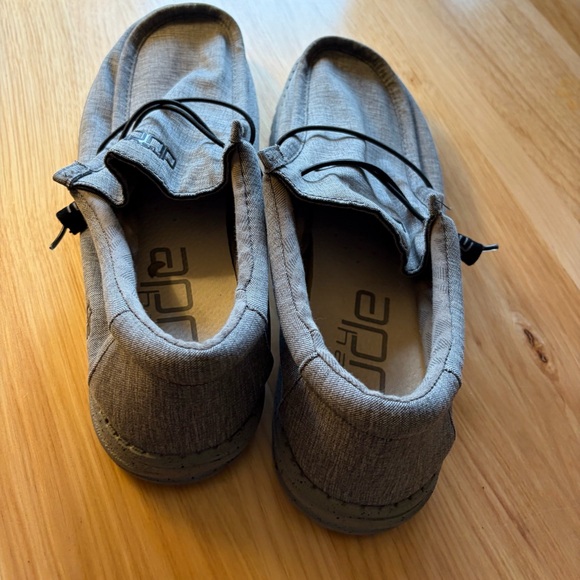 Hey Dude Men's Light Gray Loafers - Picture 2 of 4